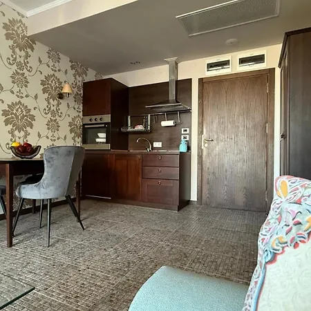 Royal - Private - Center Of Sunny ساني بيتش