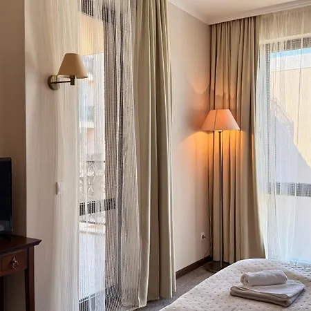 Royal - Private - Center Of Sunny Apartment