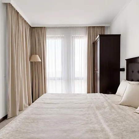Royal - Private - Center Of Sunny Apartament